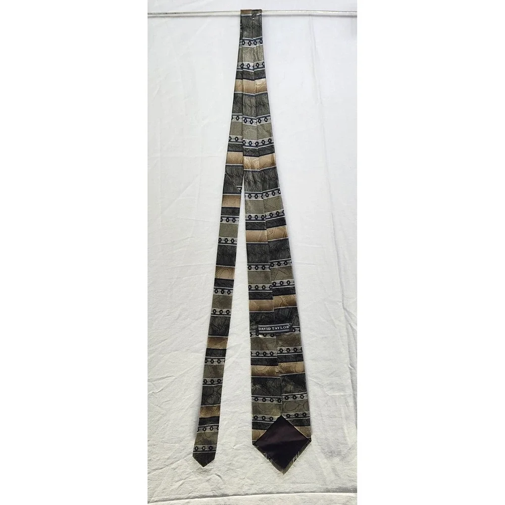 David Taylor 100% Polyester Striped‎ Men's Neck Tie